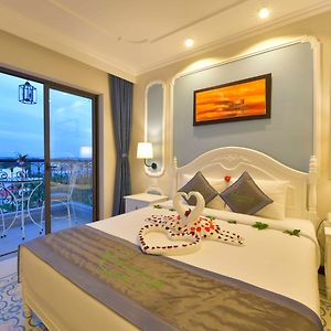 Deluxe Double Room Balcony Pool View